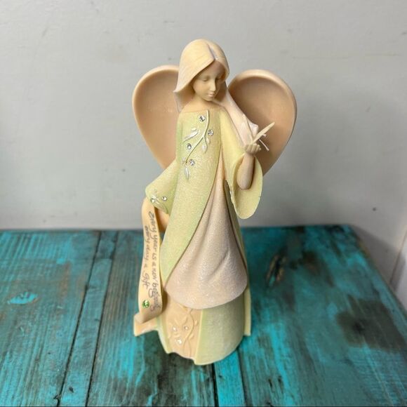 ENESCO Foundations Monthly Angel Figurine- August Birthday - Picture 3 of 9